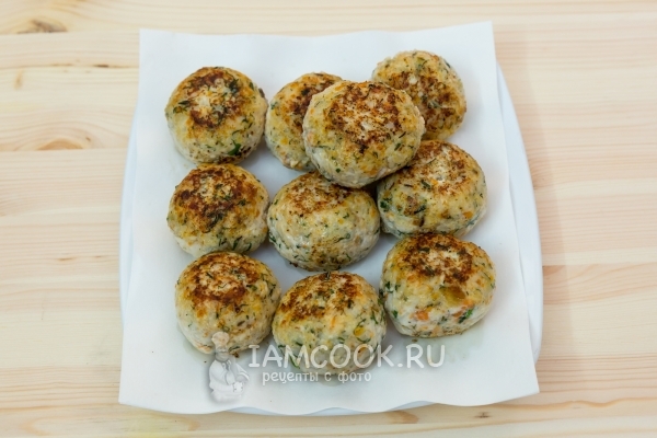 Обжарить тефтели