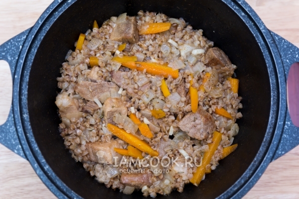 Приготовить гречку с мясом