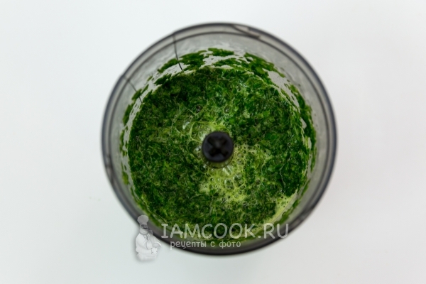 Измельчить шпинат