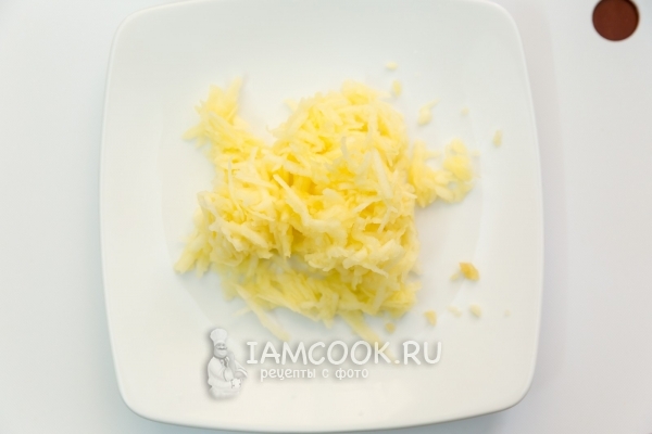 Потереть яблоко