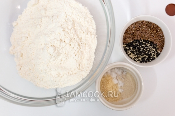 Ингредиенты для пшеничного хлеба без замеса