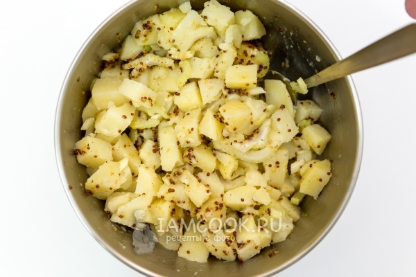 Рецепт постного салата со стеблевым сельдереем