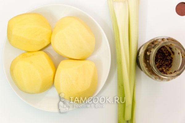 Ингредиенты для постного салата со стеблевым сельдереем