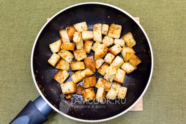 Пожарить гренки