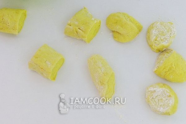 Разделить тесто на части