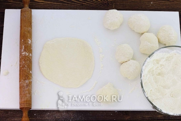 Раскатать тесто