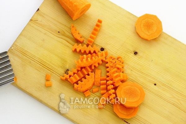 Порезать морковь