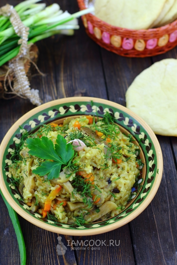 Фото плова с грибами в мультиварке