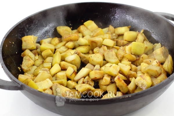 Обжарить баклажаны