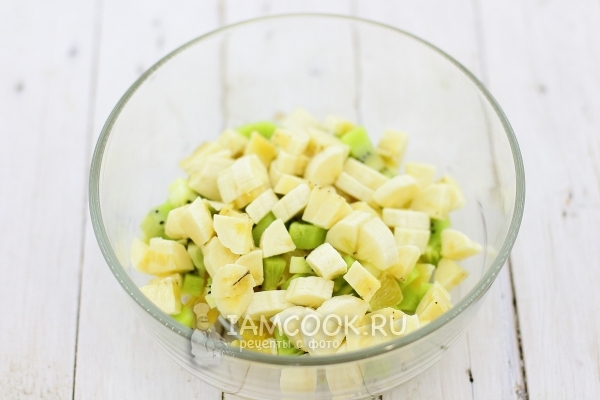 Положить банан