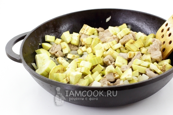 Положить баклажаны