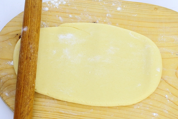 Раскатать тесто