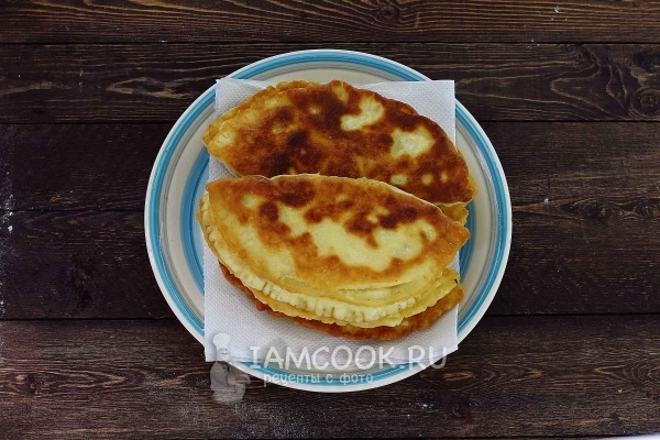 Рецепт жареных пирожков с картошкой на кефире (на сковороде)