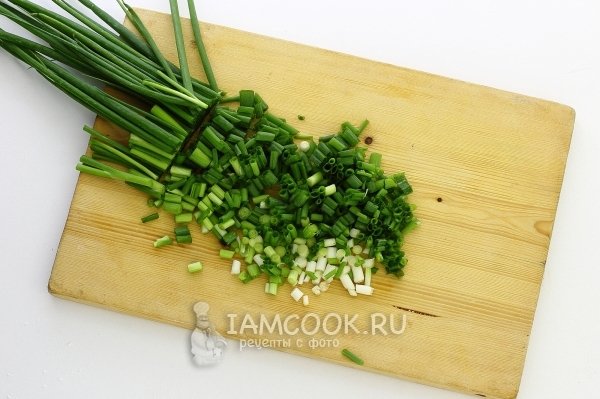Порезать зеленый лук