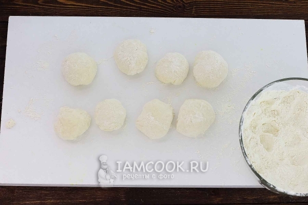 Разделить тесто на части