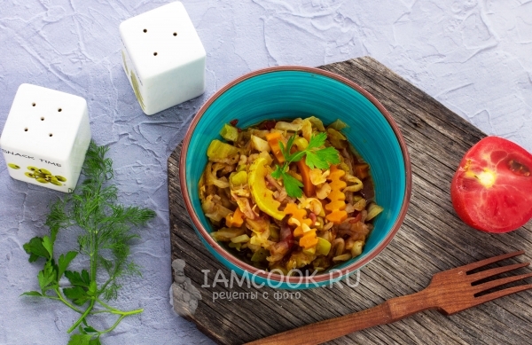 Рецепт овощного рагу с кабачками и капустой в мультиварке