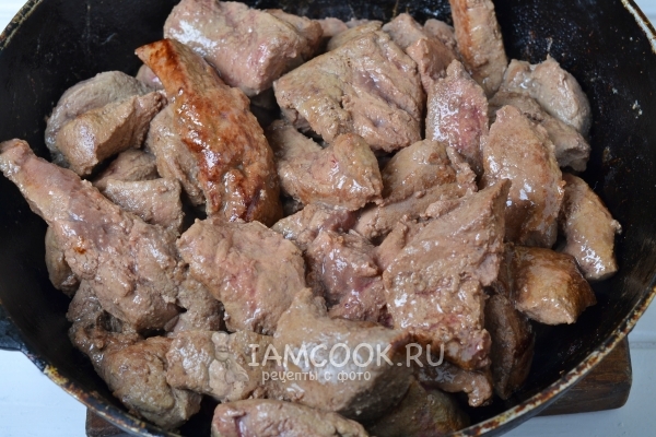 Обжарить печень