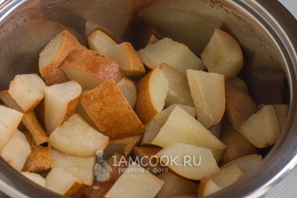 Потушить груши