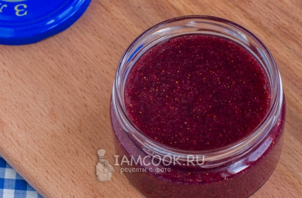 Перелить варенье в банку