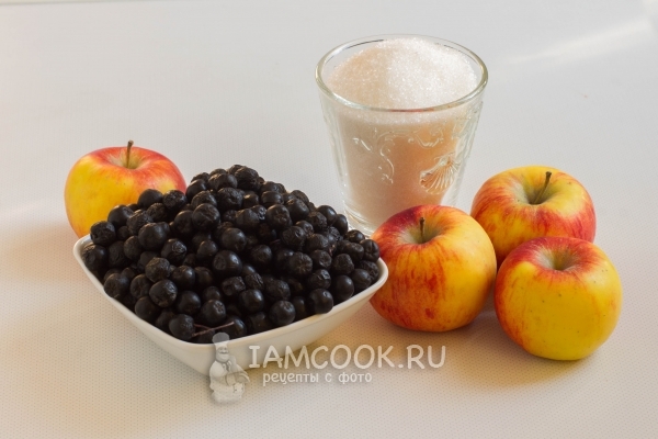 Ингредиенты для компота из черноплодки с яблоками на зиму