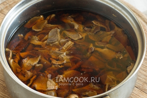 Сварить грибы