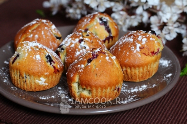 Фото маффинов с черной смородиной