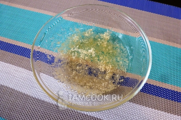 Залить желатин водой