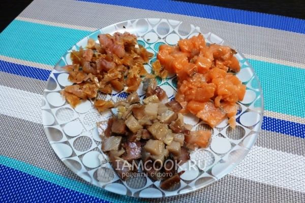 Порезать рыбу