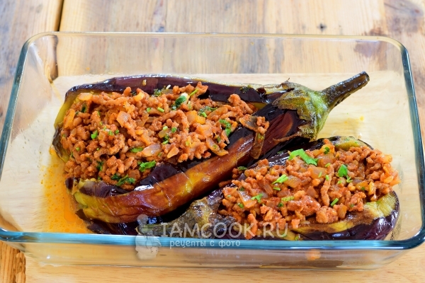 Заполнить баклажаны фаршем