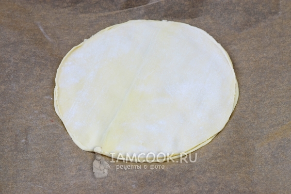 Накрыть варенье тестом