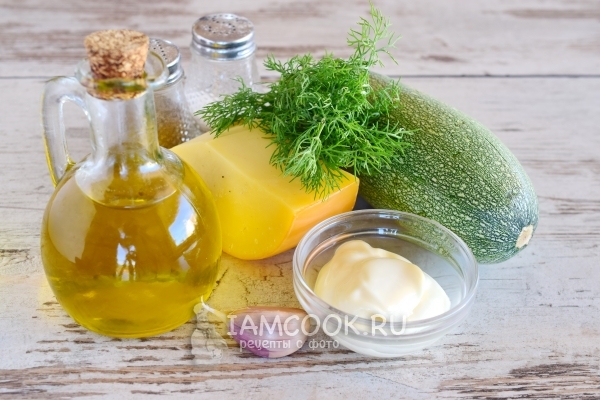 Ингредиенты для жареных кабачков с сыром и чесноком