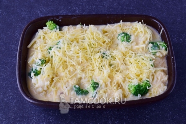 Посыпать тертым сыром