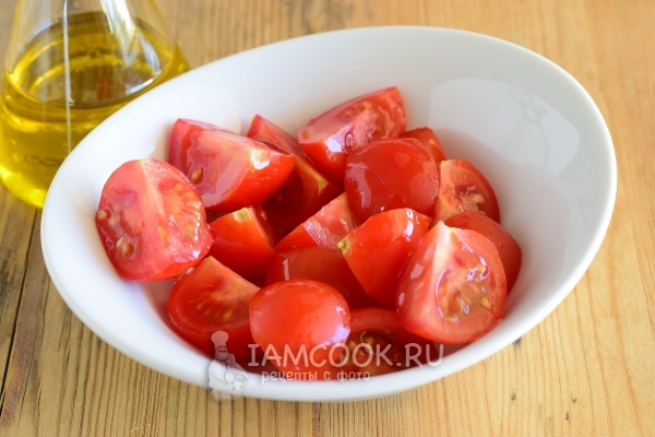 Порезать помидоры