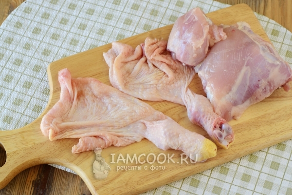 Снять с куриных ножек кожу