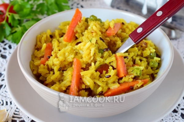 Постный плов с овощами