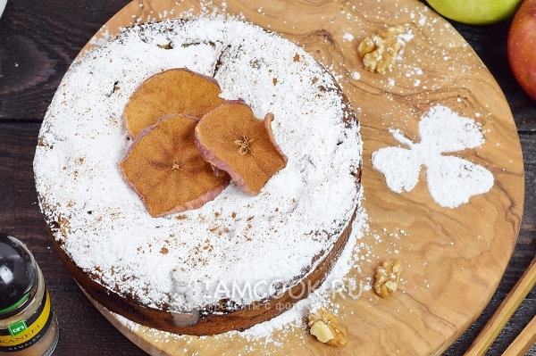 Рецепт шарлотки на сметане с яблоками