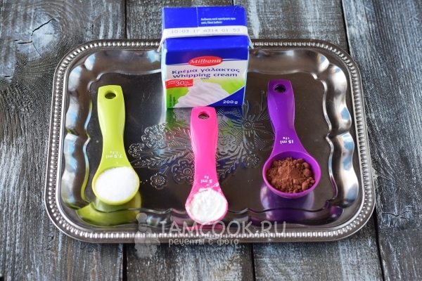 Ингредиенты для горячего шоколада из какао-порошка