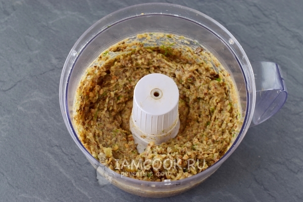 Измельчить компоненты в блендере