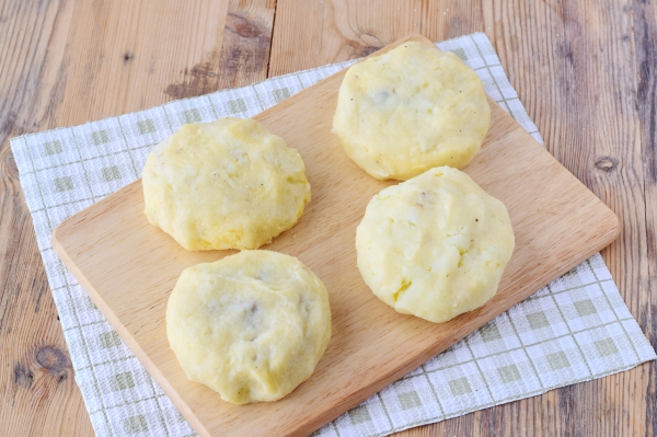 Слепить котлеты