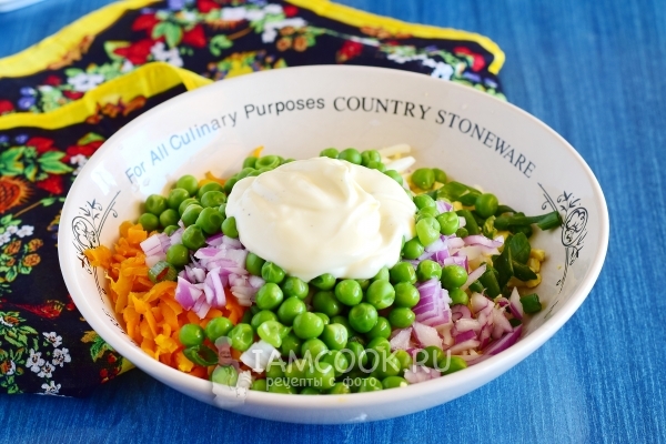 Положить майонез