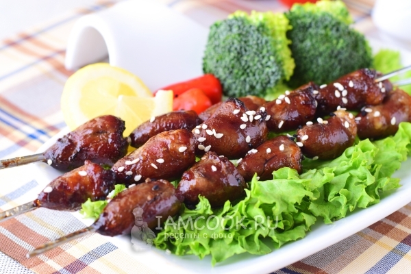 Фото шашлыка из куриных сердечек в духовке