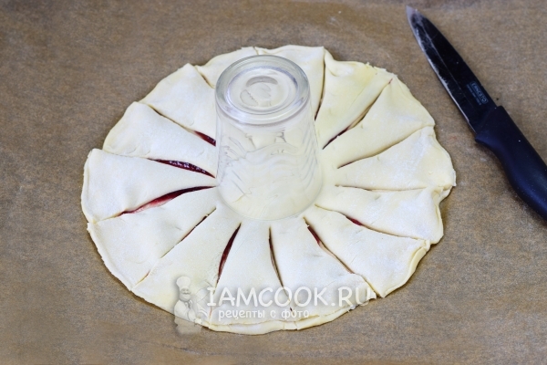 Сделать по кругу надрезы