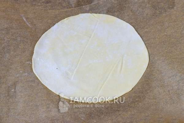 Раскатать тесто в круг