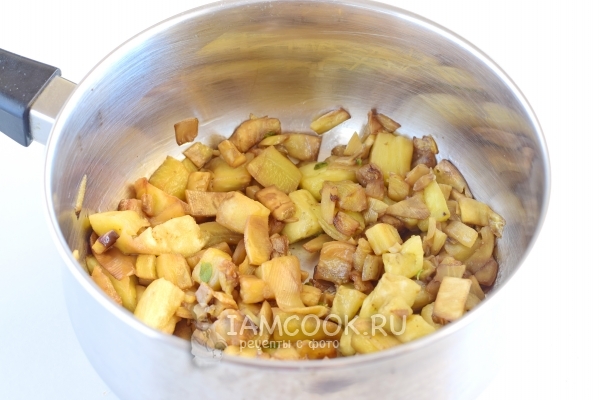 Обжарить баклажаны