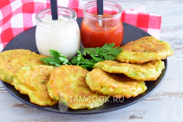 Рецепт оладий из кабачков на кефире