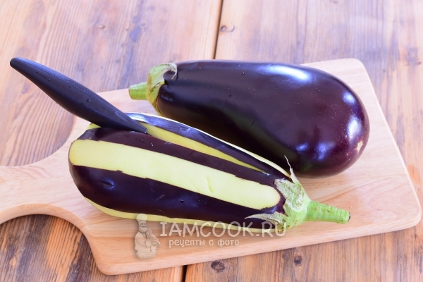 Сделать на баклажане надрезы