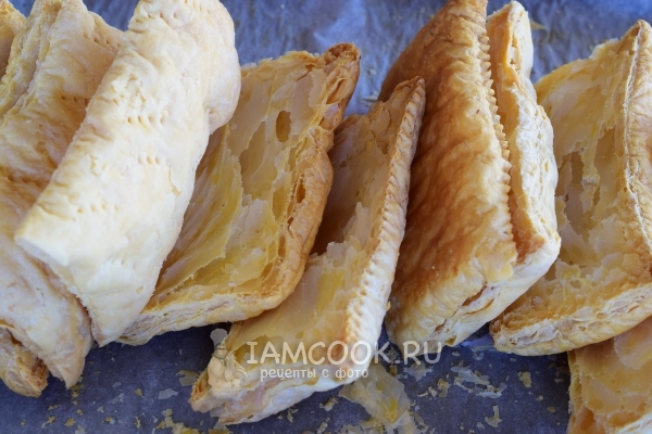 Разрезать коржи вдоль