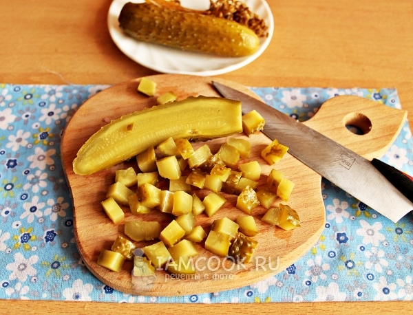 Порезать огурец