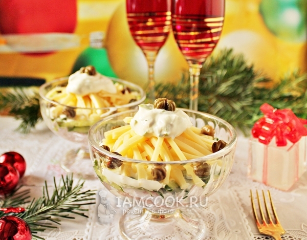 Фото салата с ветчиной, сыром и огурцами