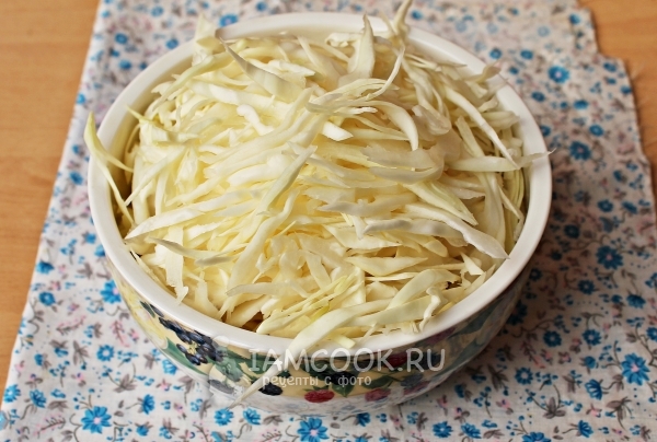 Нашинковать капусту